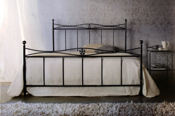 Μεταλλικό κρεβάτι Μ18