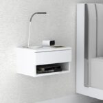 Κομοδίνο Stewart επιτοίχιο 214-000046