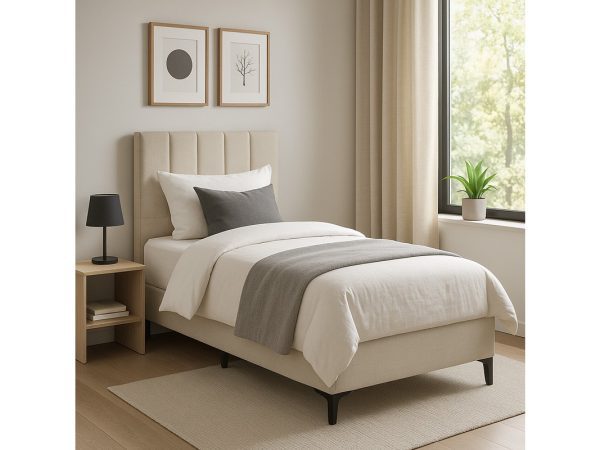 Moega 323-000013 Το κρεβάτι Moega αποτελεί την ιδανική επιλογή για όσους αναζητούν ένα συνδυασμό πολυτέλειας και λειτουργικότητας. Η κατασκευή του από υψηλής ποιότητας μοριοσανίδα εξασφαλίζει μακροχρόνια αντοχή, καθιστώντας το κατάλληλο και για επαγγελματική χρήση.