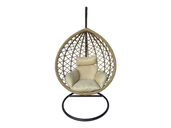 Lyere 368-000001 Αφεθείτε στην απόλυτη χαλάρωση με την κομψή μας κούνια Lyere. Κατασκευασμένη από υψηλής ποιότητας υλικά και εξοπλισμένη με ένα μαλακό μαξιλάρι, αυτή η καρέκλα είναι ιδανική για να απολαύσετε στιγμές χαλάρωσης στον κήπο, στο μπαλκόνι ή ακόμα και στο σαλόνι σας.