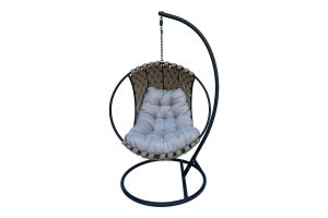 Makito 368-000003Αναδείξτε μια πινελιά boho-chic στο χώρο σας με την κομψή κρεμαστή κούνια-φωλιά Makito. Με τον μοναδικό σχεδιασμό και τα απαλά χρώματα, θα μεταμορφώσει κάθε γωνιά σε έναν προσωπικό παράδεισο γεμάτο ζεστασιά και άνεση. Ιδανική για να προσθέσετε μια νότα χαλάρωσης και στυλ σε κάθε εσωτερικό ή εξωτερικό χώρο.