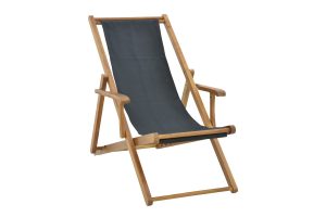 Xurian 282-000004Η σεζλόνγκ Xurian Pakoworld είναι μια κομψή και ποιοτική επιλογή για τον εξωτερικό σας χώρο, ιδανική για κήπους, βεράντες και αυλές. Κατασκευασμένη από ανθεκτικό ξύλο ακακίας και PVC, συνδυάζει την αισθητική με την αντοχή στις καιρικές συνθήκες. Διαθέτει πτυσσόμενο κάθισμα με δύο θέσεις ανάκλισης, προσφέροντας ευκολία στη μεταφορά και την αποθήκευση. Το μοντέλο διατίθεται σε φυσικό και μπλε χρώμα και έχει διαστάσεις 67x108x104 εκ., καθιστώντας το την ιδανική επιλογή για μια κομψή και λειτουργική εξωτερική διακόσμηση.
